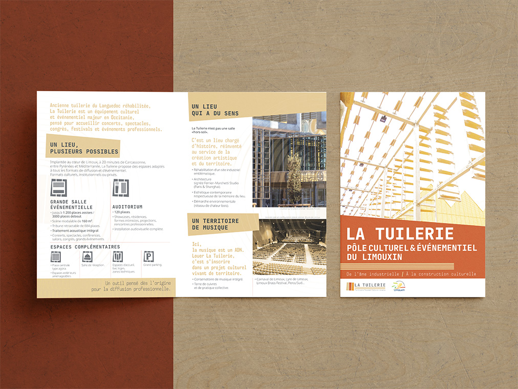 Dépliant commercial A5 de La Tuilerie du Limouxin, couverture et double page intérieure